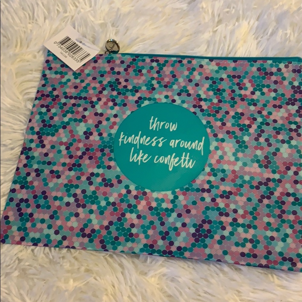 Thrive causemetics bag makeup - Picture 2 of 3